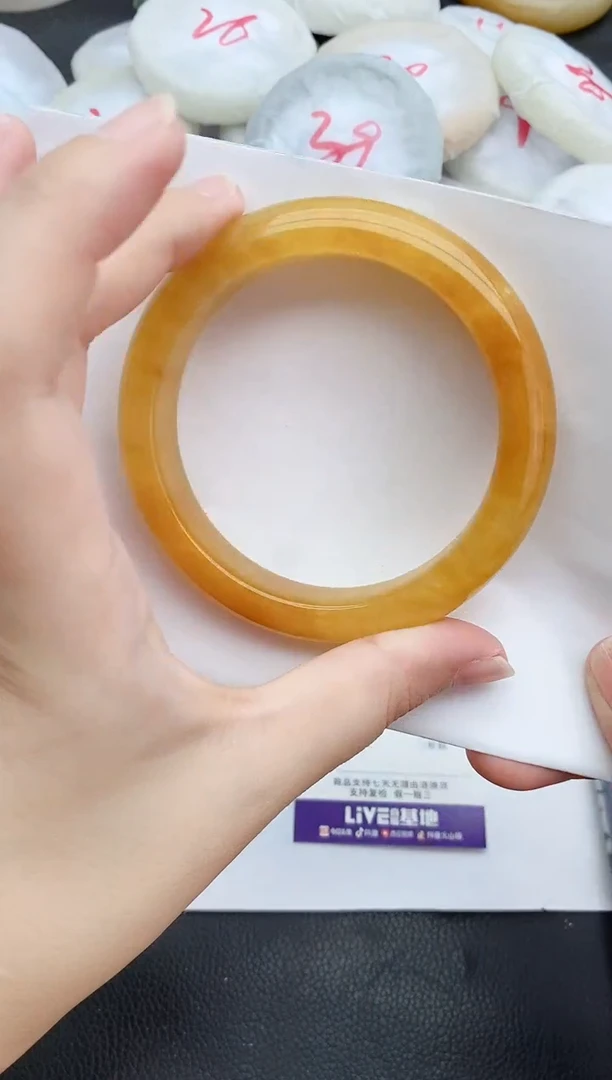 未镶嵌手镯石英质玉108+62/63