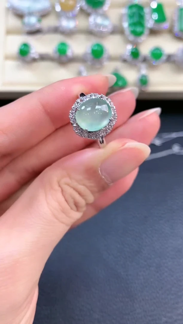 【闪购商品】翡翠戒指18K金镶嵌b42