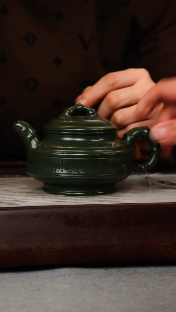 【闪购商品】紫砂茶壶绿泥 双线竹鼓 刻绘