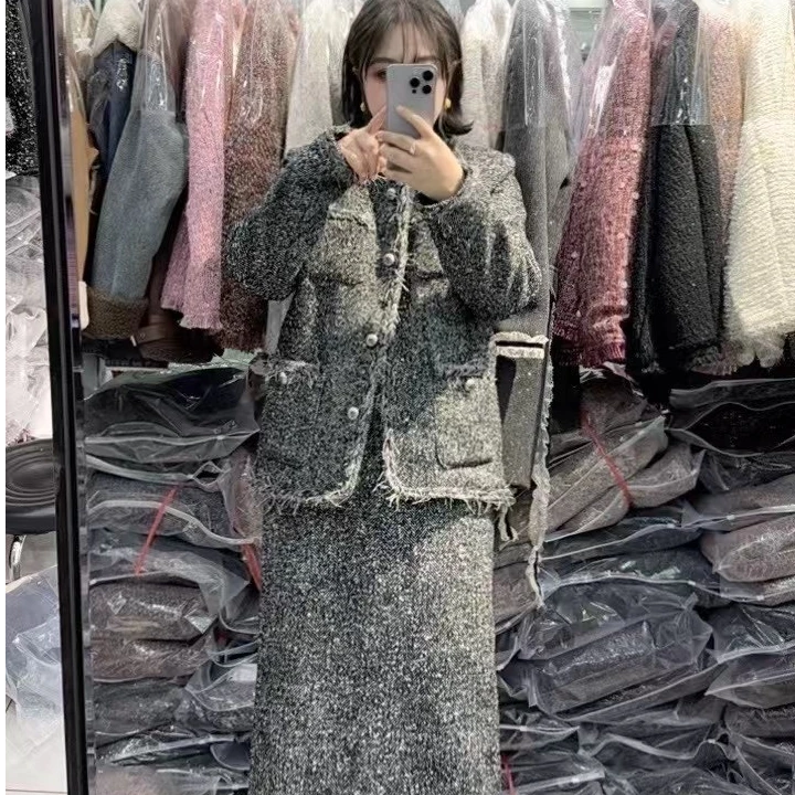 摩登小香风人字纹呢呢外套女2025秋冬新款轻奢高级感灰色夹棉套装