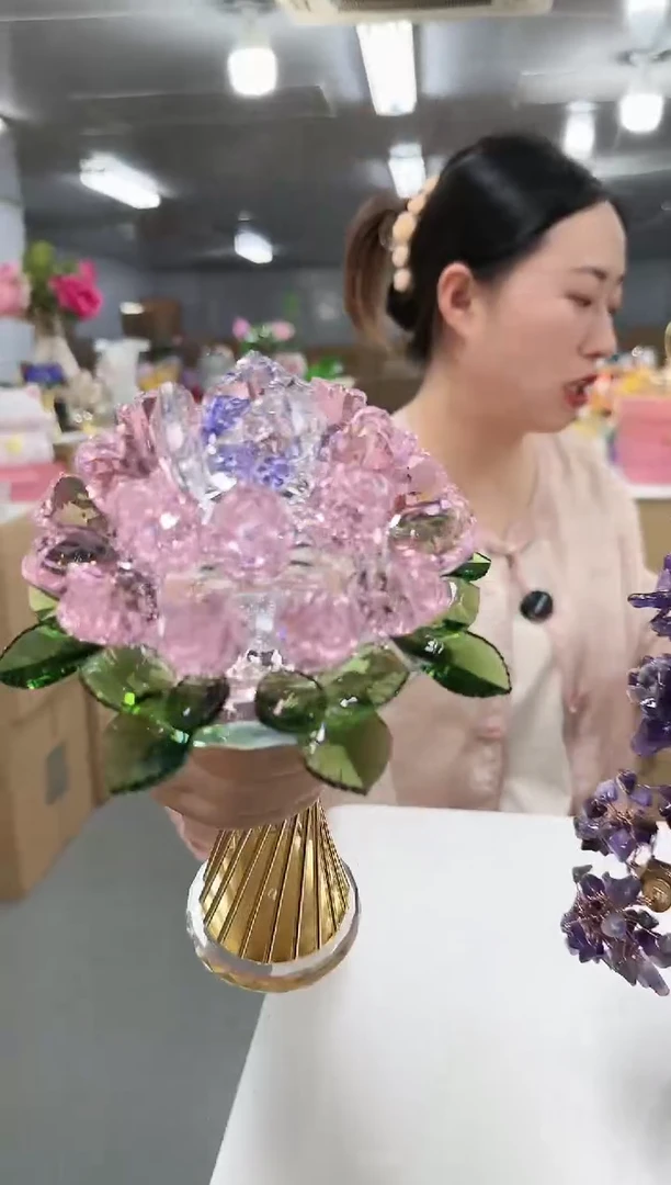 花间集水晶琉璃摆件     手捧花