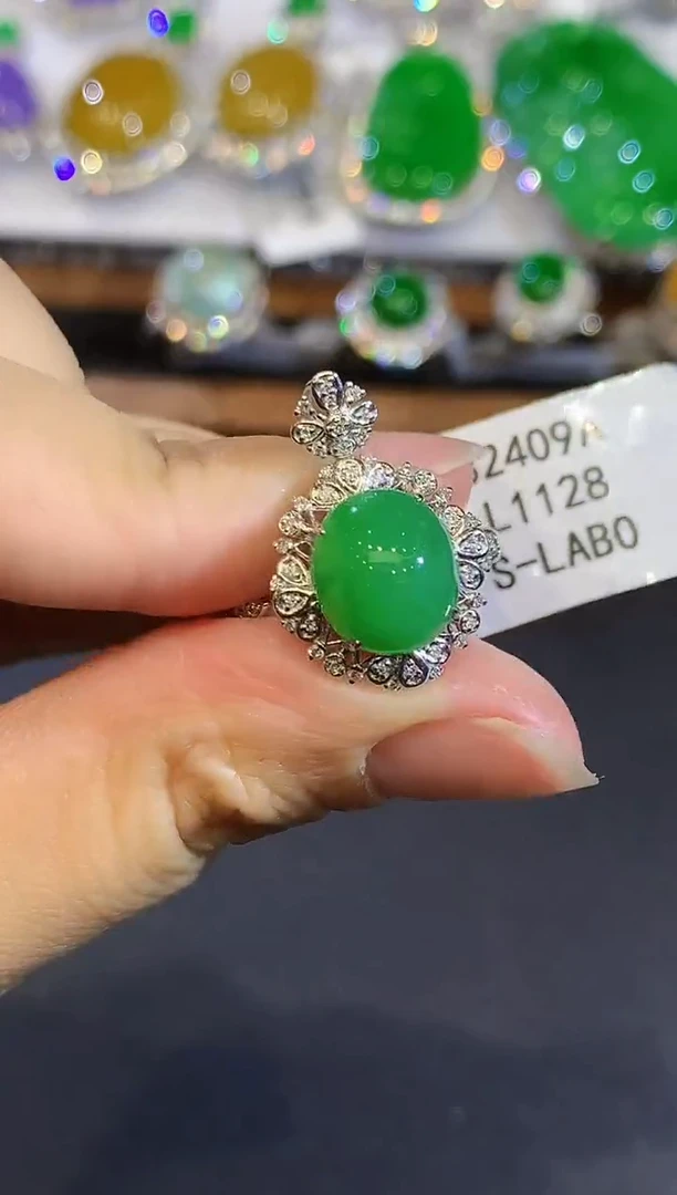 翡翠戒指18K金镶嵌L1128多样性发其一