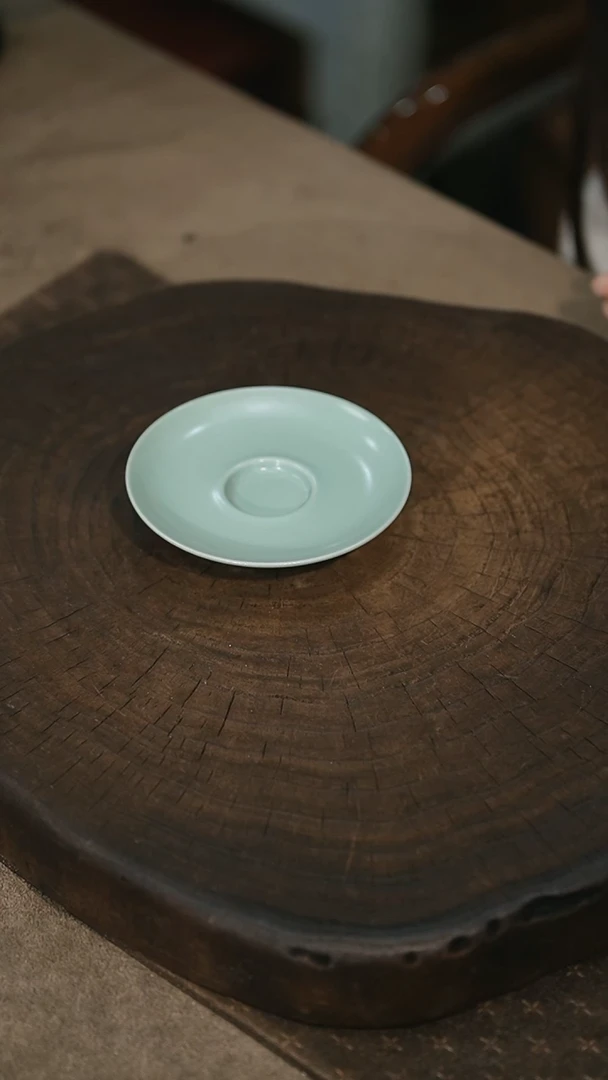 小底托-开播福利-眉