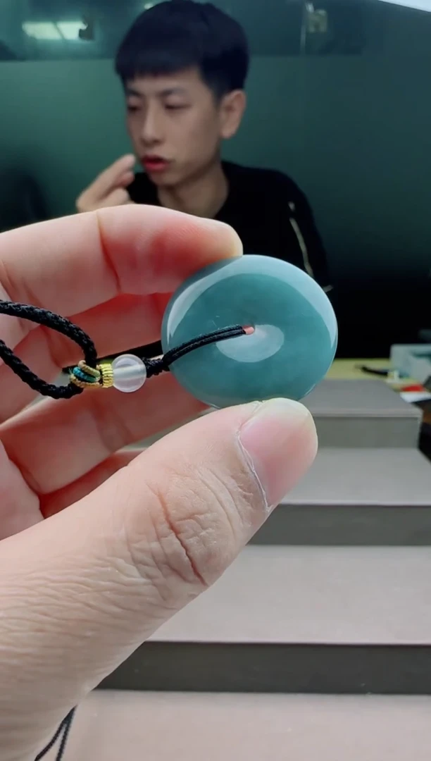 【闪购商品】翡翠颈饰未镶嵌平安扣