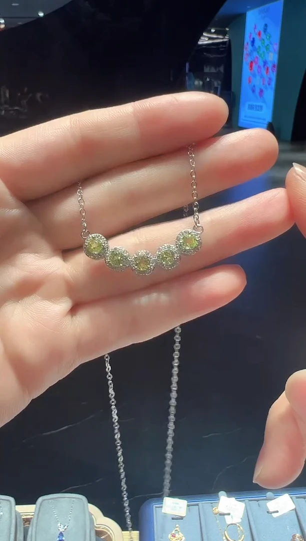 未镶嵌颈饰橄榄石1【】