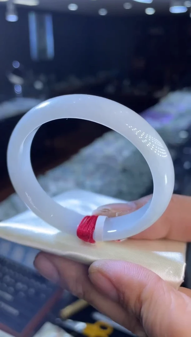 未镶嵌手镯翡翠贵妃52