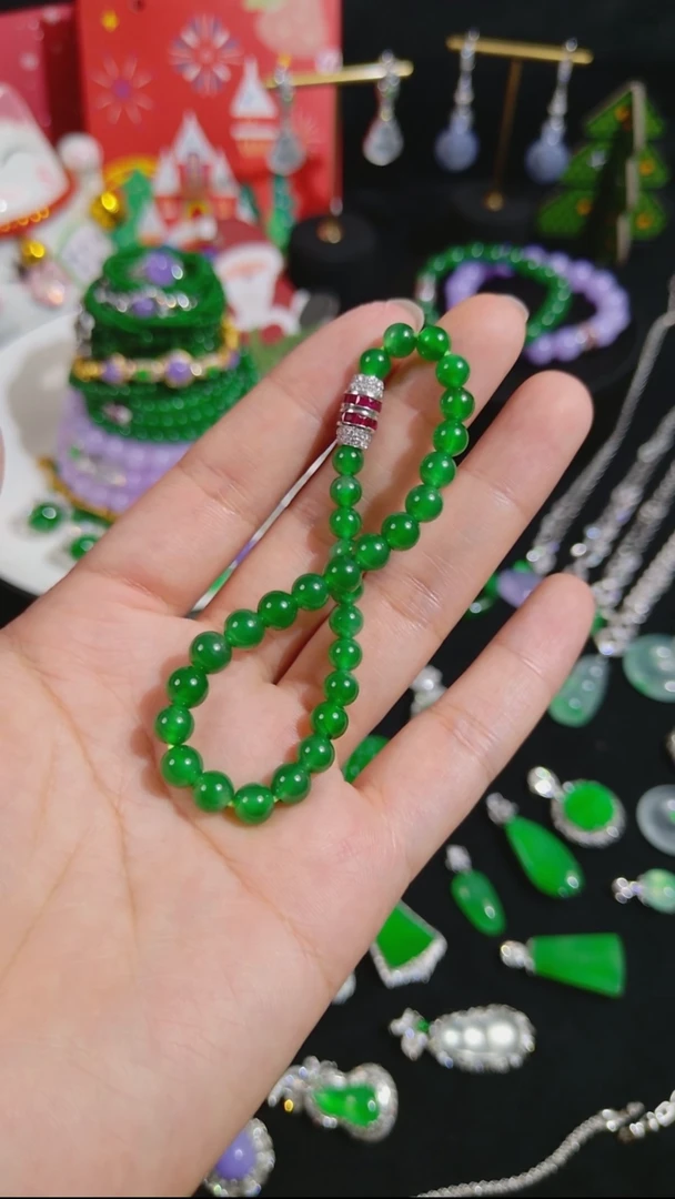 吊坠(不含链)18K金镶嵌翡翠手串