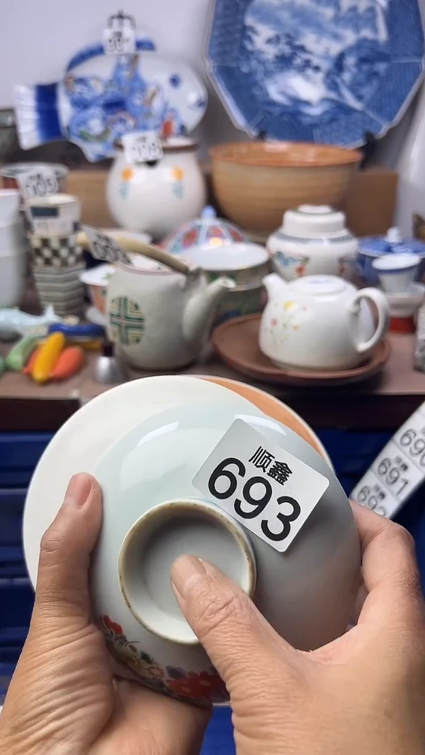 陶龙**世顺鑫工艺品店闪购