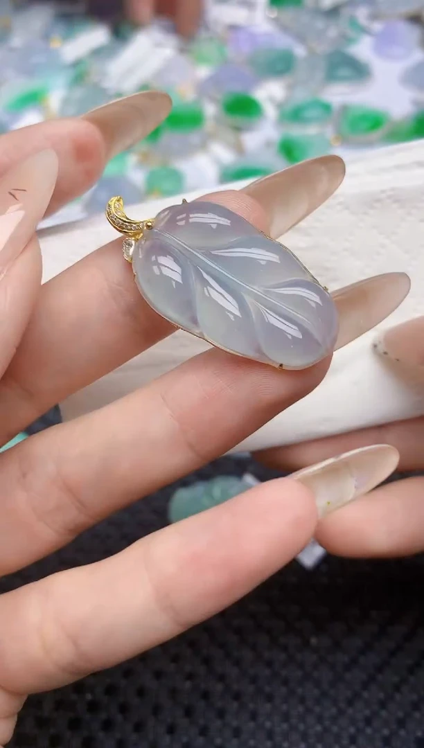 翡翠18K金镶嵌颈饰593   天然翡翠A货