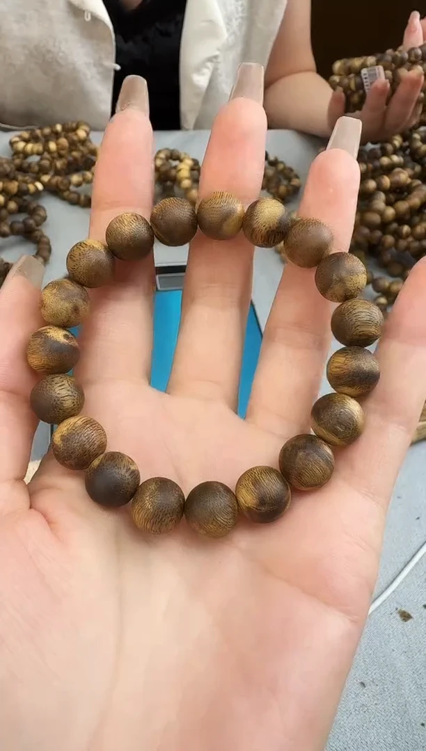 沉香手串1111黄棋圆珠单圈多样性发一