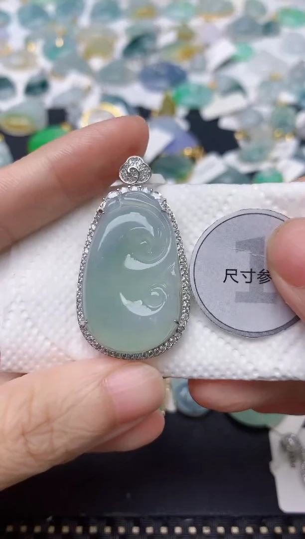 颈饰银S925镶嵌翡翠天然缅甸A货翡翠