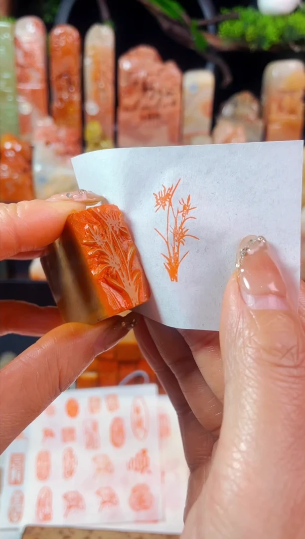 【闪购商品】浙江红石印石手工篆刻《兰花》1.5*3