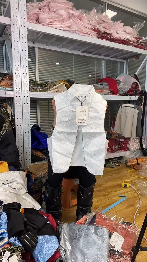 马甲  105  以里
