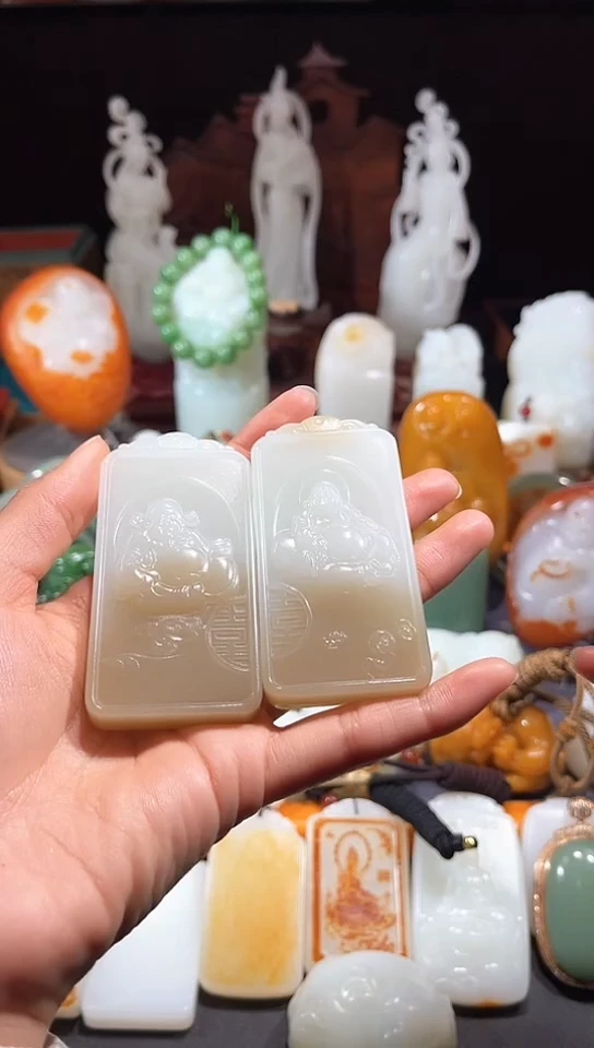 未镶嵌和田玉挂件精品