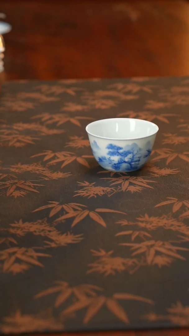 少得精选福利山水卧足杯