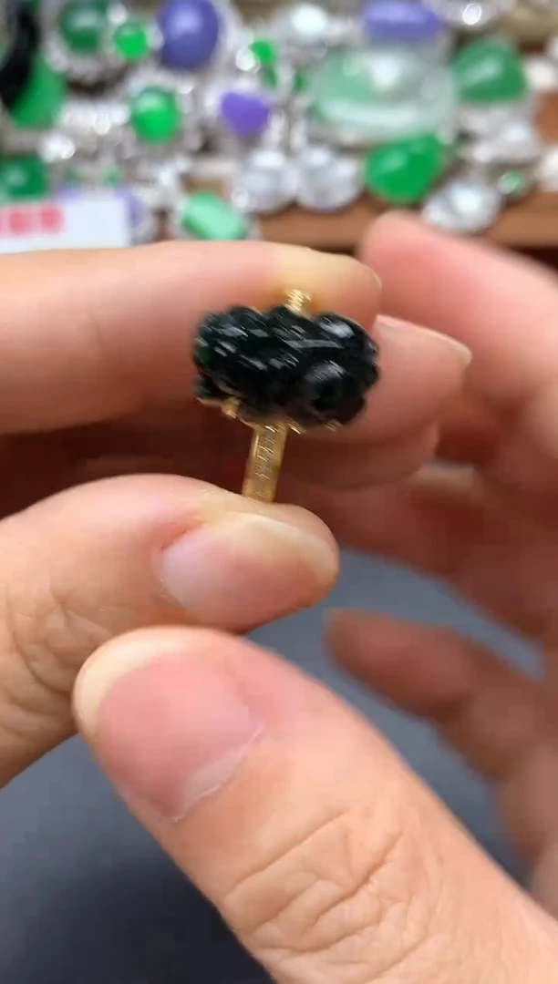 18K金镶嵌戒指翡翠518-中国好珍宝