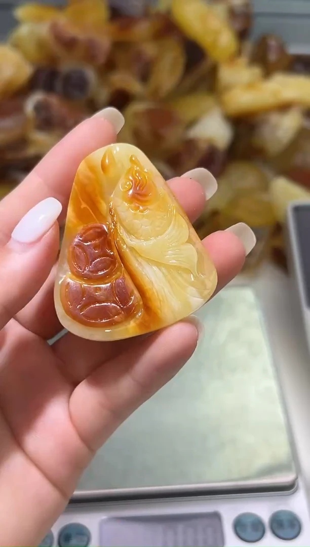 裸石琥珀未镶嵌琥珀蜜蜡吊坠