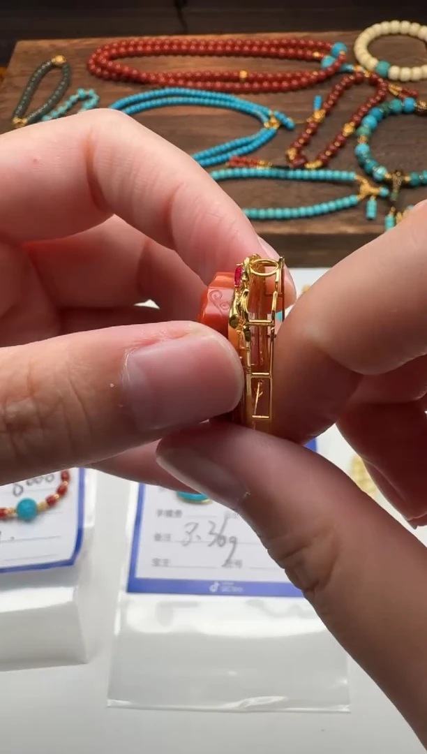 18K金镶嵌配饰配饰南红玛瑙星****～配饰配饰