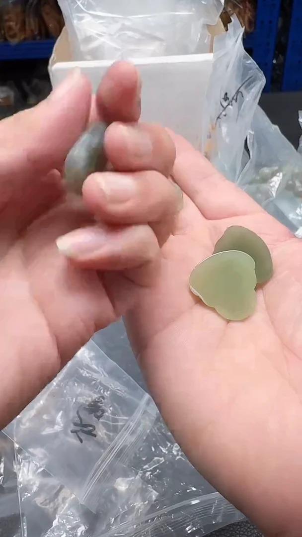 和田玉未镶嵌颈饰49