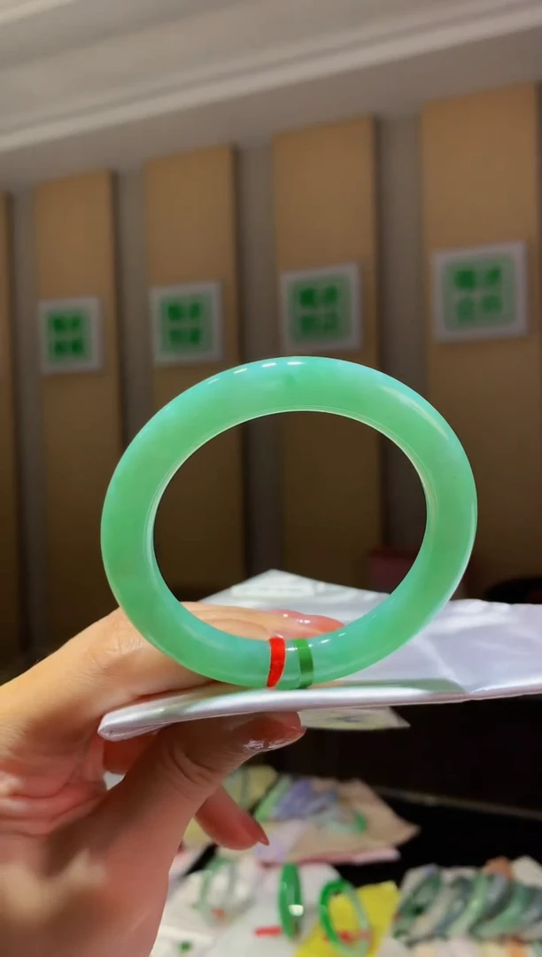 未镶嵌手镯（圆镯）翡翠-C28 圈口 55.4