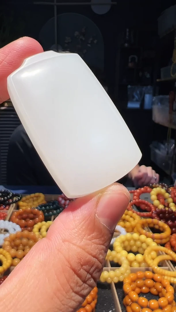 和田玉未镶嵌手串挂件