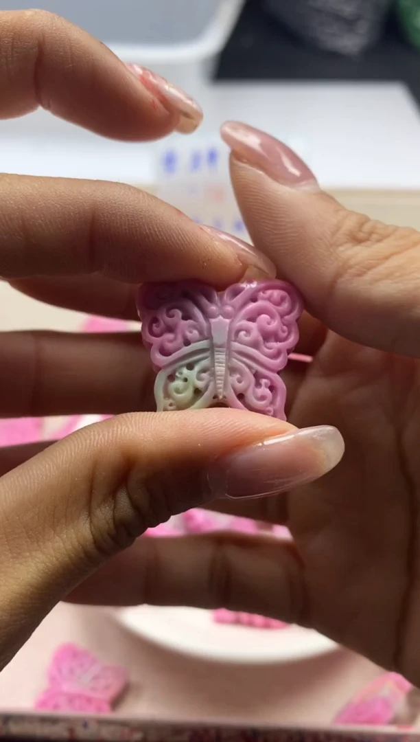 【闪购商品】玛瑙/玉髓颈饰未镶嵌W2539盐源双面大蝴蝶*1个