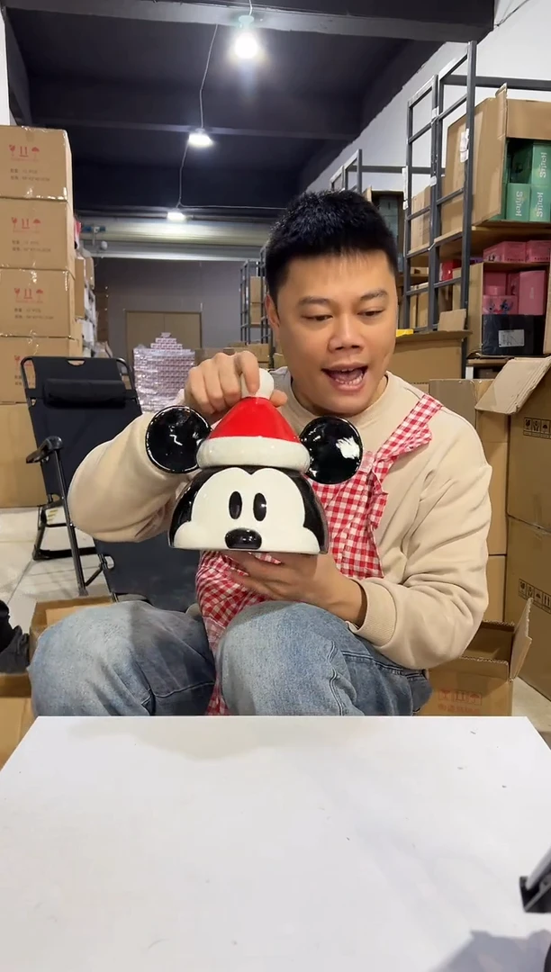 【闪购商品】杯b款小号圣诞米奇头罐