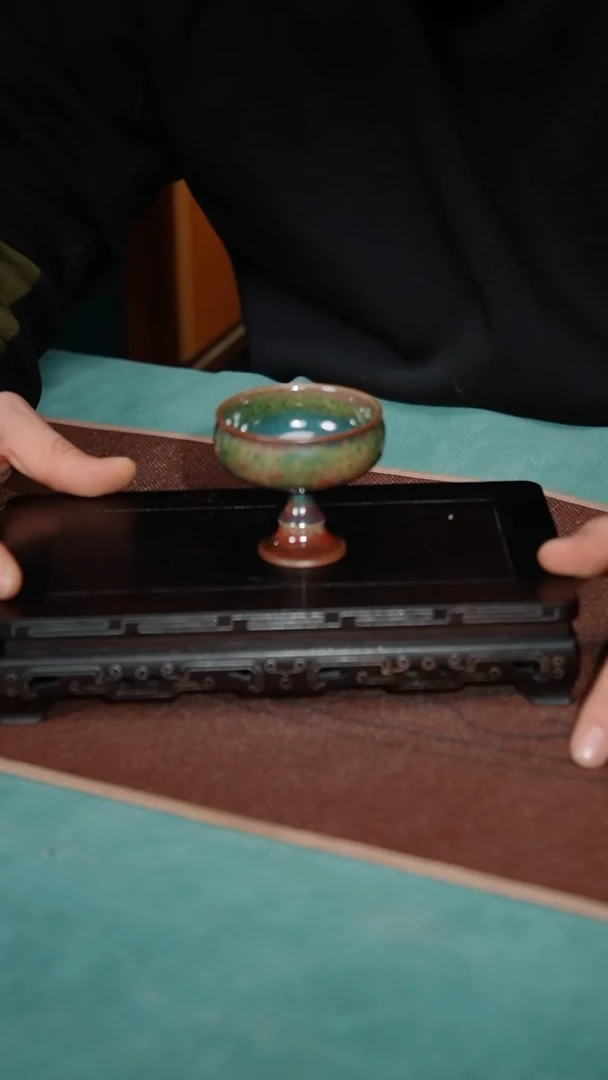 【闪购商品】219-1高足杯（崔小宁）