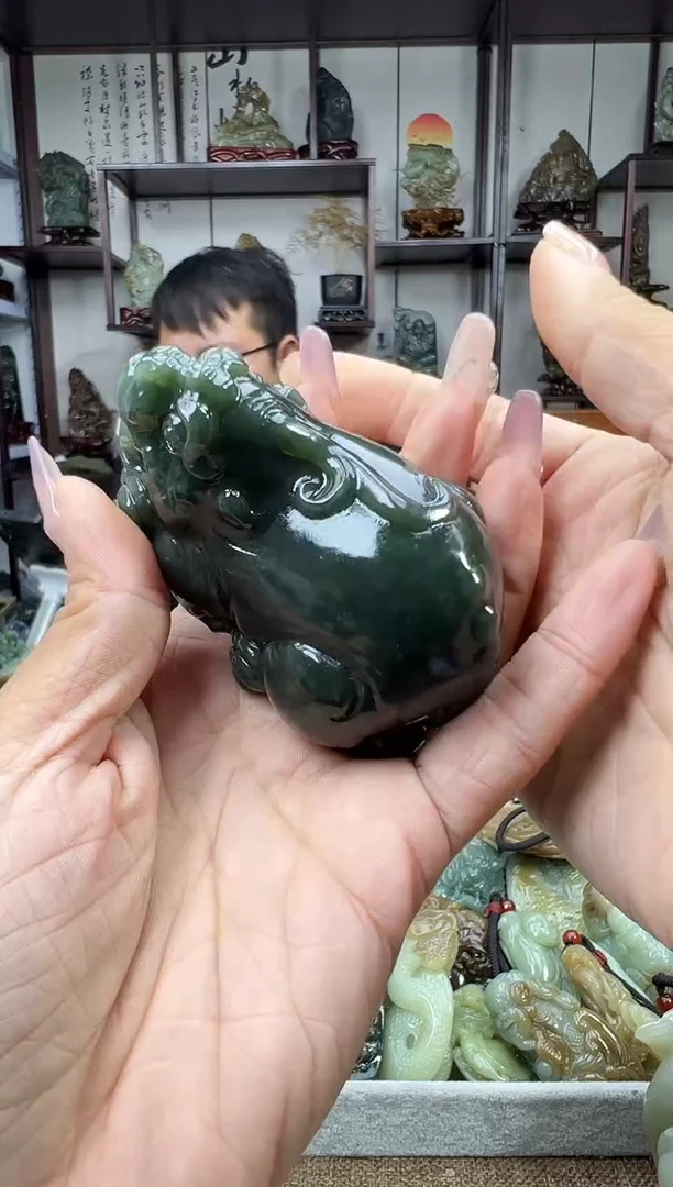 未镶嵌和田玉把件1