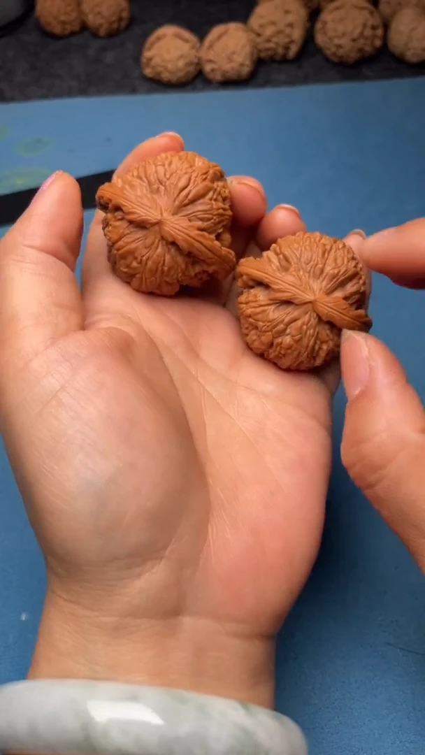 桃核把件w98  白狮子 42尺