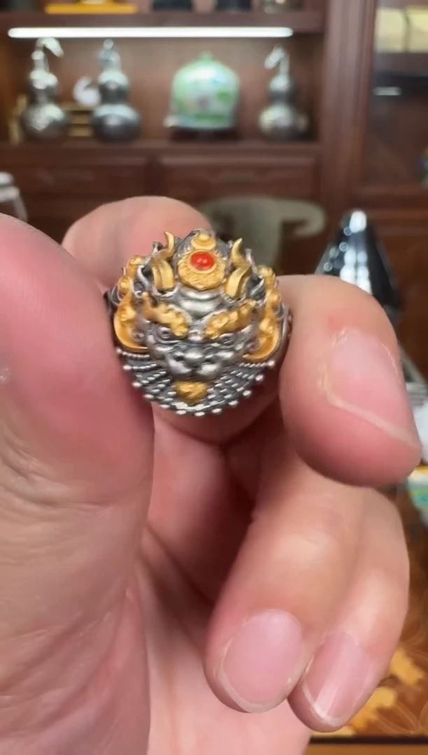 银精工手工支巴扎戒指茶摆件