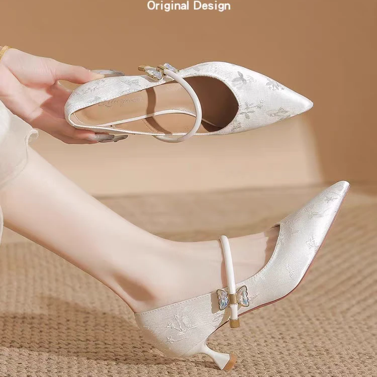 新中式国风玛丽珍鞋单鞋2025秋季新款时尚尖头细跟高跟鞋配裙子