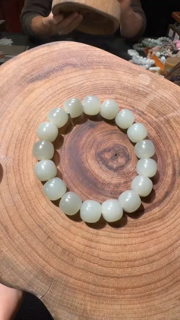 未镶嵌手链和田玉手串