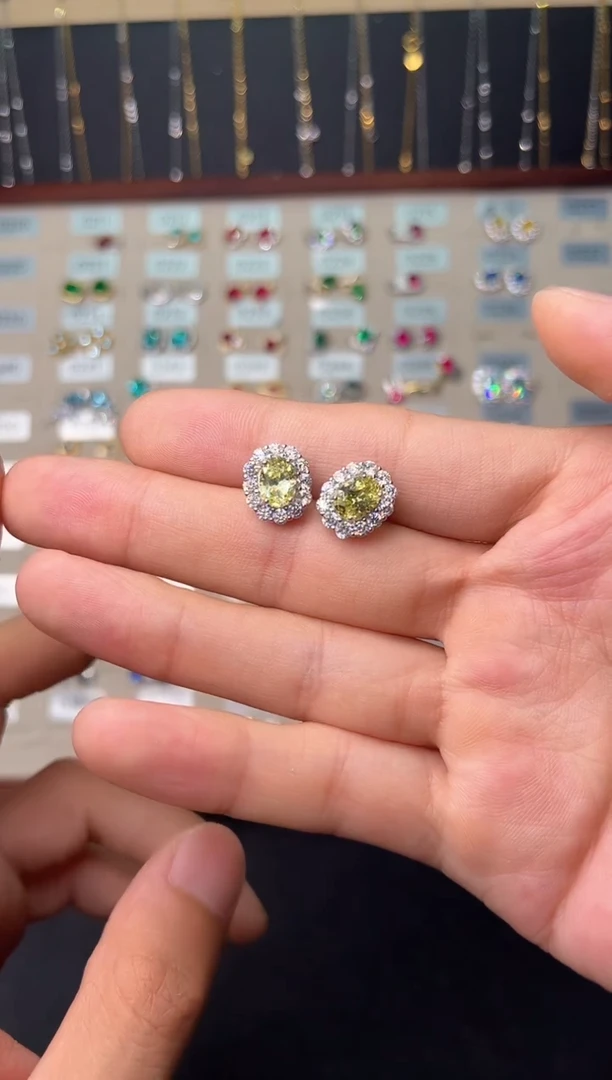 金绿宝石银S925镶嵌耳钉0000