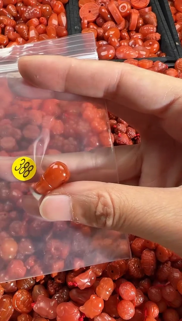 【闪购商品】南红玛瑙颈饰未镶嵌1