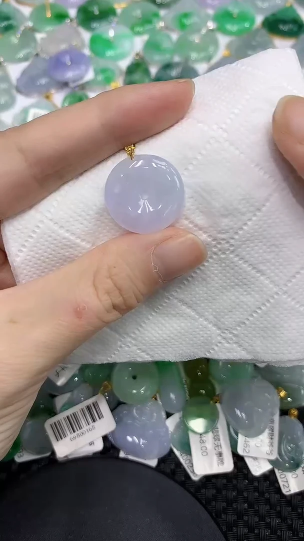 颈饰18K金镶嵌翡翠1111111111111