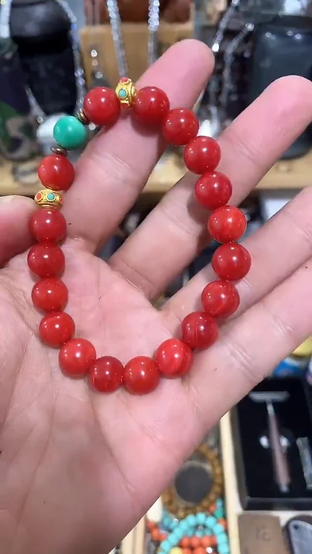瓷片闪购商品  如图所示