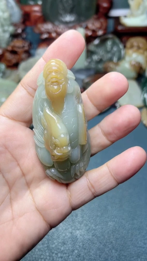 未镶嵌和田玉把件-