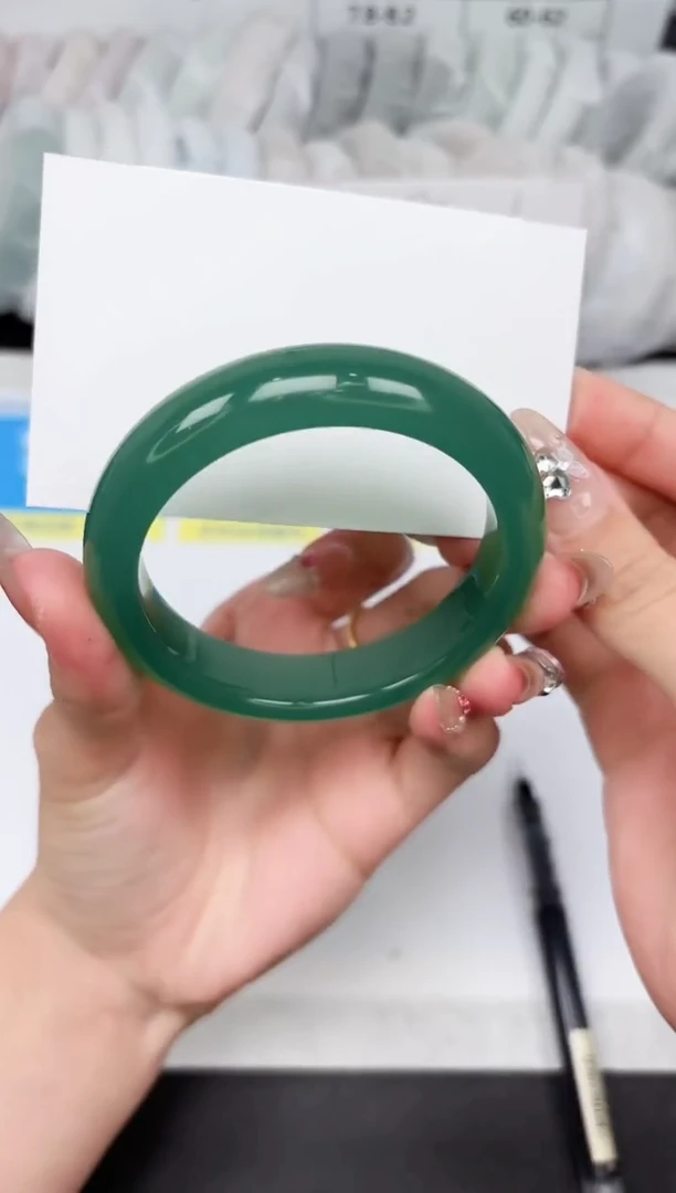 石英质玉手镯未镶嵌150-56.3