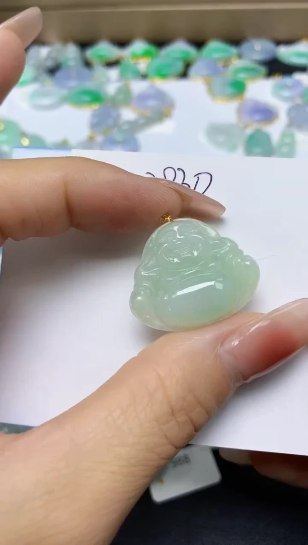 翡翠未镶嵌颈饰 天然缅甸翡翠A货