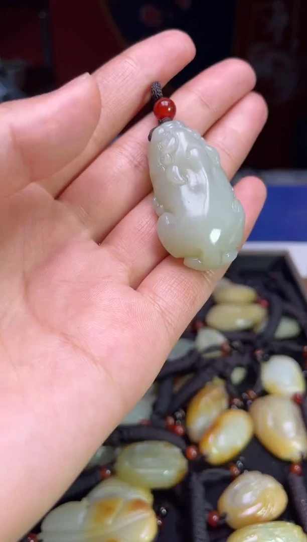 颈饰未镶嵌和田玉123