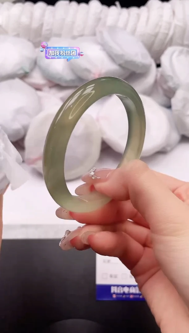 【闪购商品】石英质玉手镯未镶嵌8K287-55