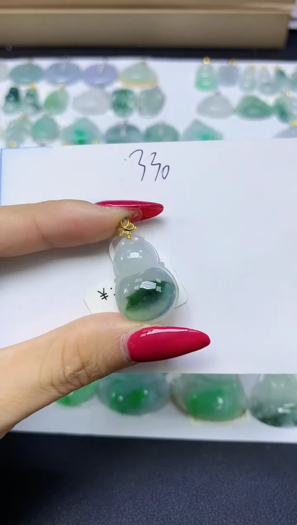 颈饰18K金镶嵌翡翠天然缅甸A货翡翠百元以上9元证书费自理