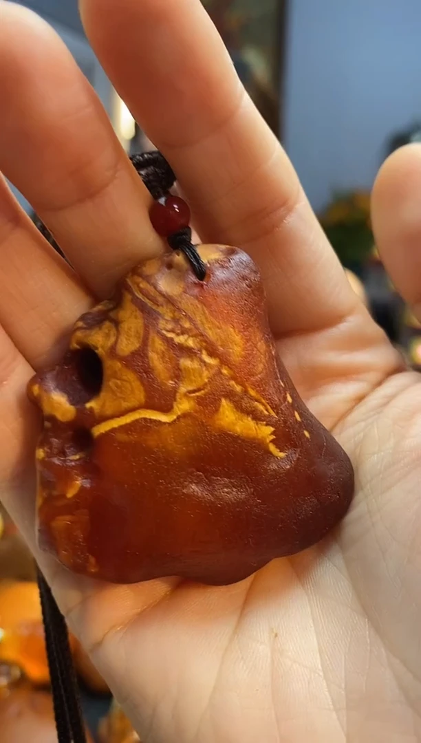琥珀颈饰未镶嵌吊坠