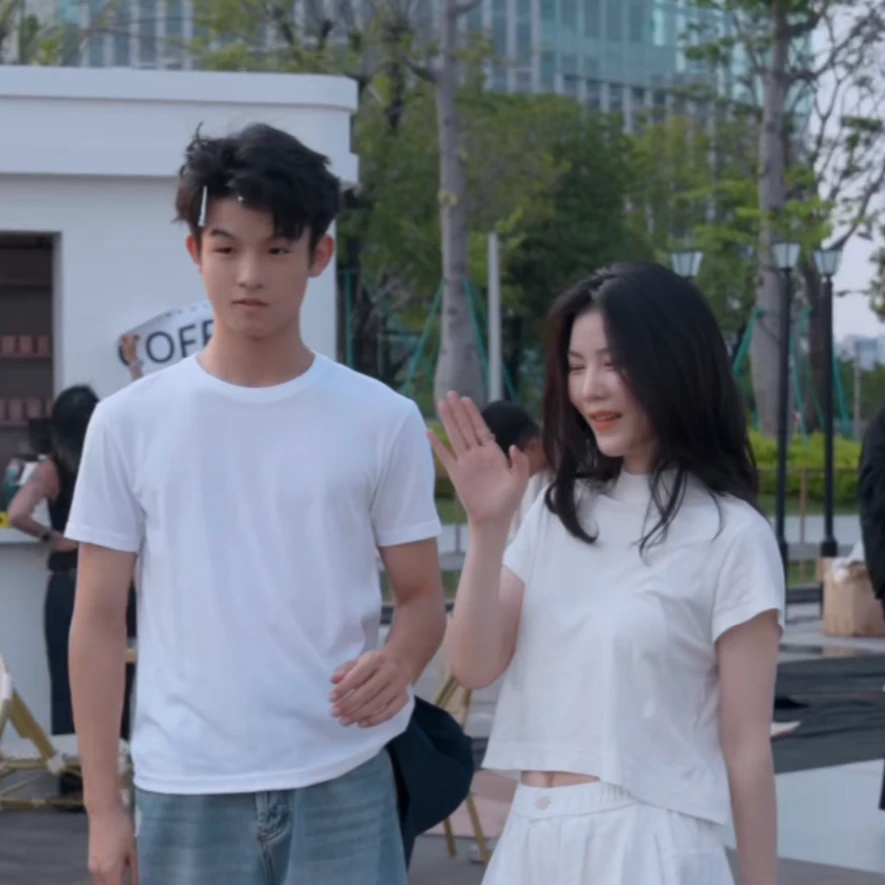 【悦悦专属】新款小半高领通勤宽松休闲短款百搭上衣Y1013