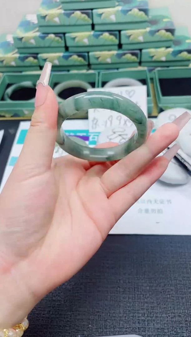 未镶嵌手镯石英质玉116-54