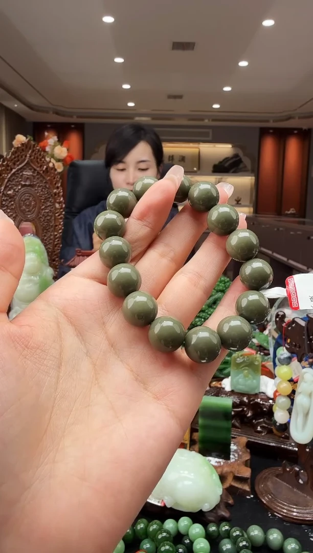 颈饰未镶嵌和田玉15szq14