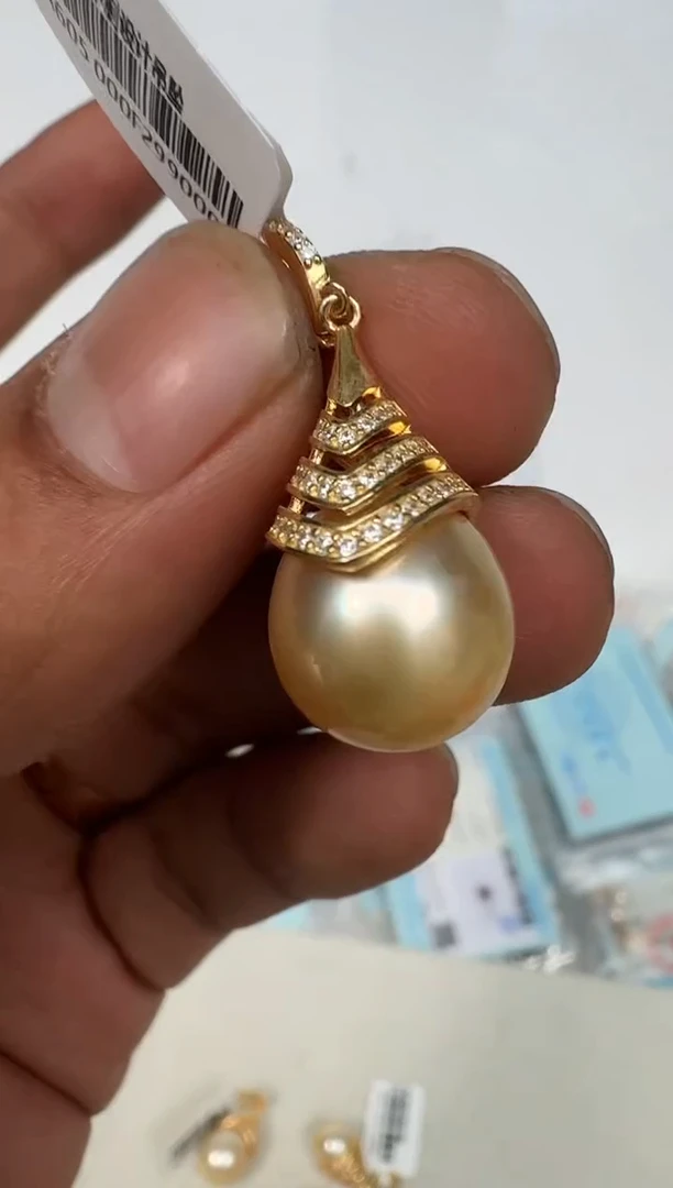 颈饰银S925镶嵌海水珍珠吊坠