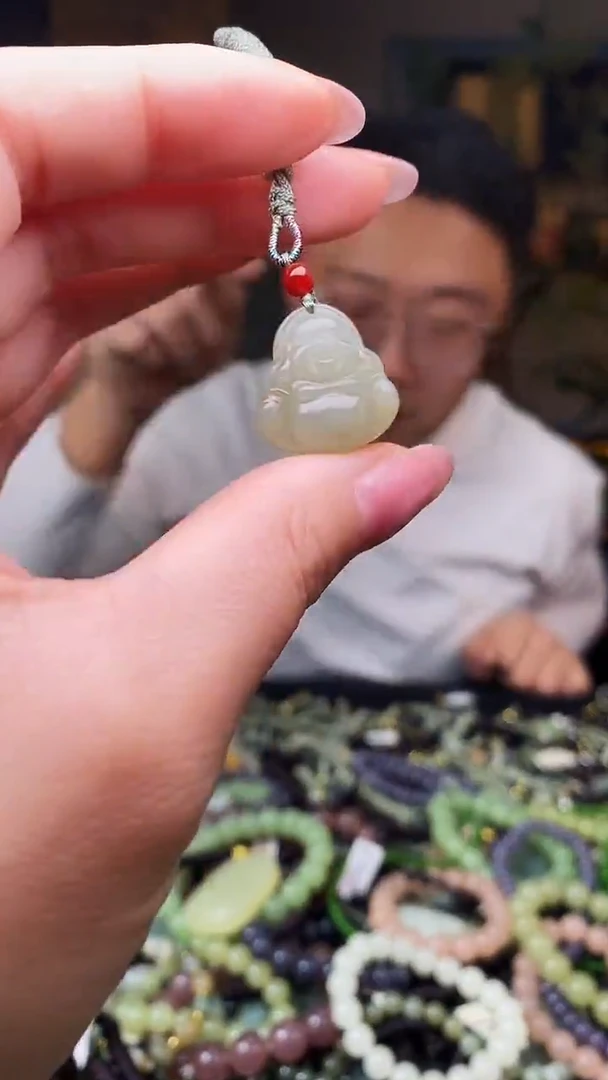 颈饰未镶嵌和田玉多样性发货，拍一发一
