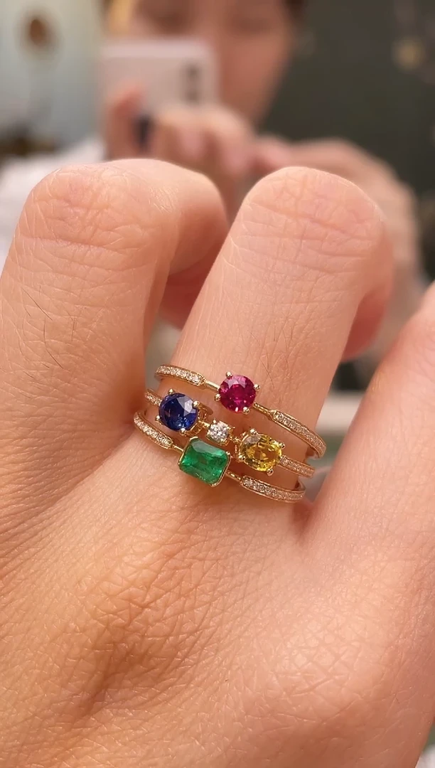 18K金镶嵌戒指祖母绿主石：1.19ct